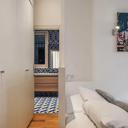 Tiny House St Germain * פריז